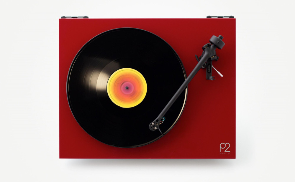 REGA PLANAR 2 High Gloss Red / Nd3